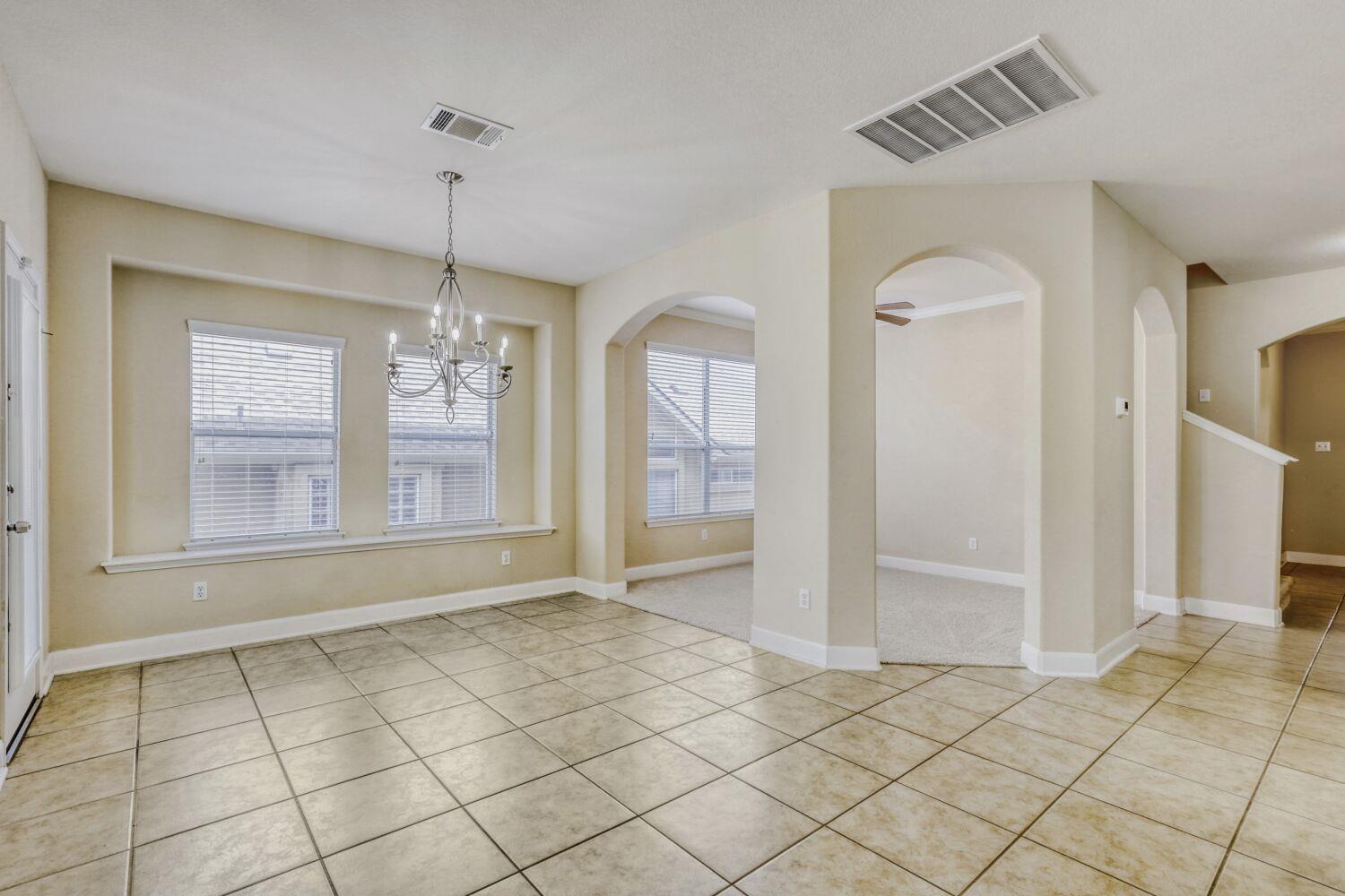 24 Stone Terrace DR