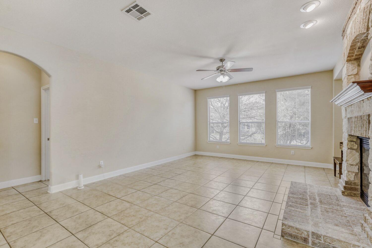 24 Stone Terrace DR