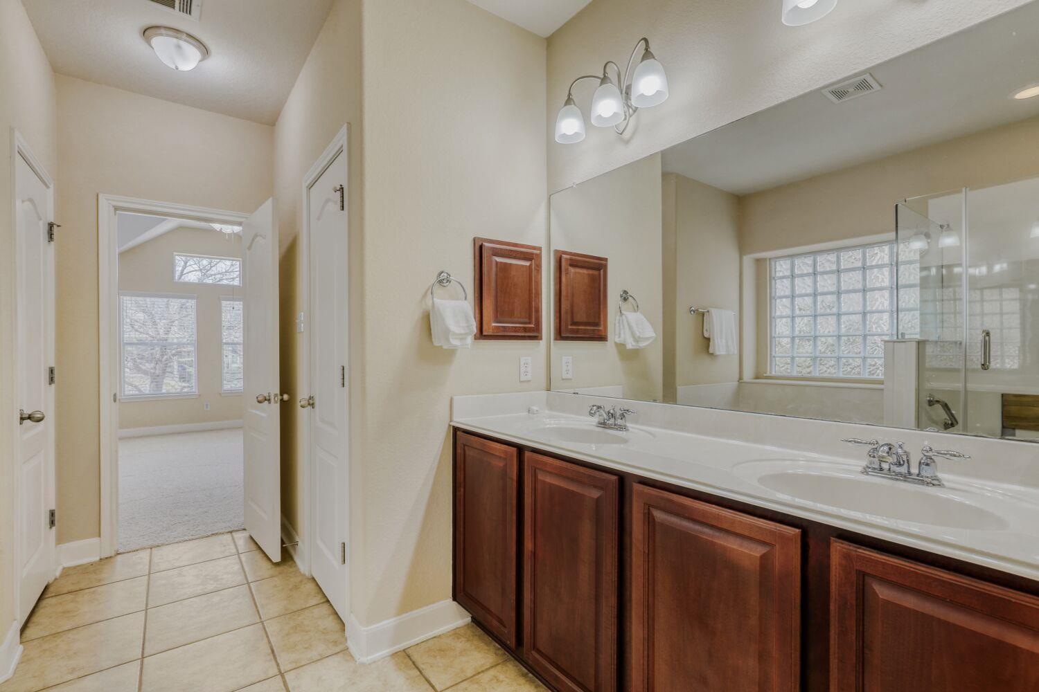 24 Stone Terrace DR