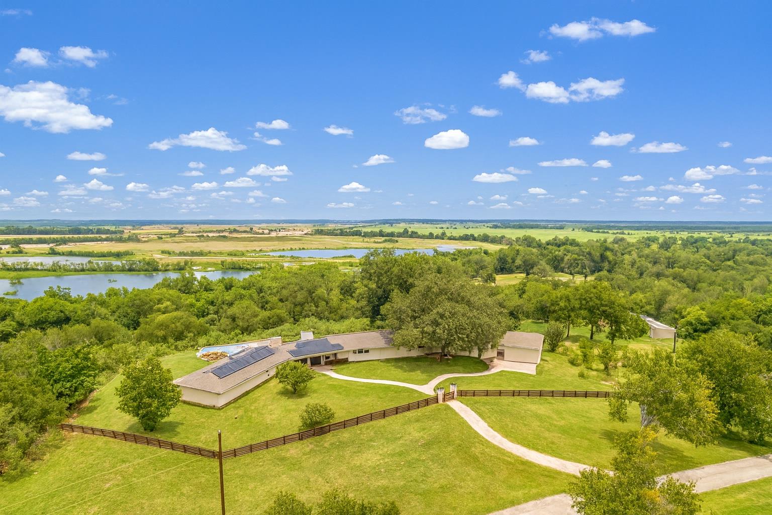 520 Double Eagle Ranch DR