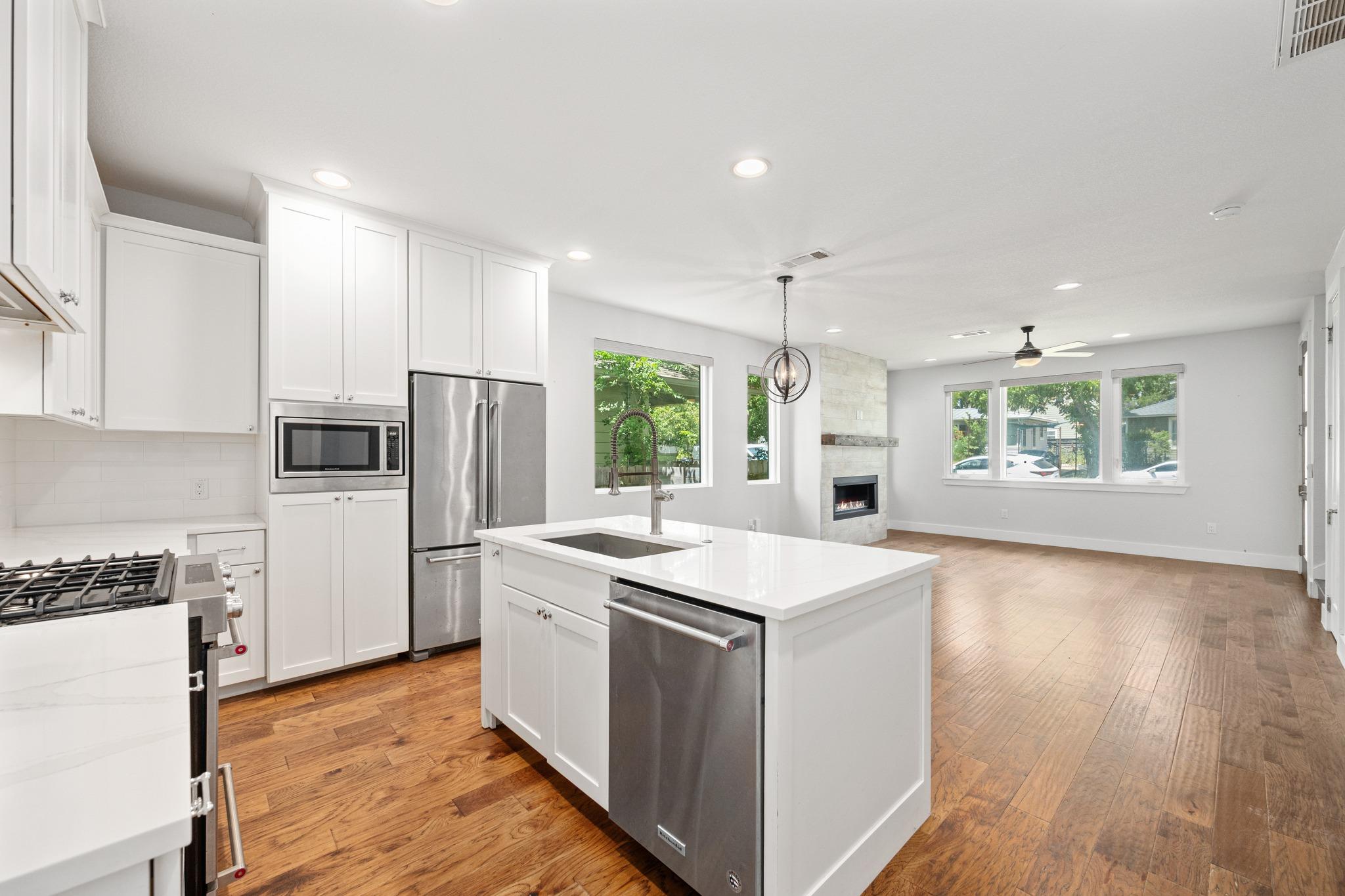5511 Avenue G # 1