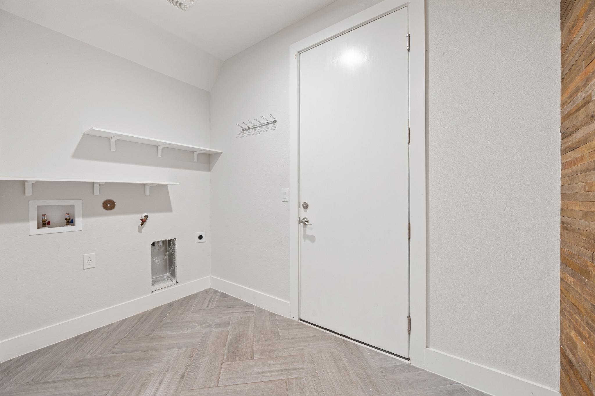 5511 Avenue G # 1