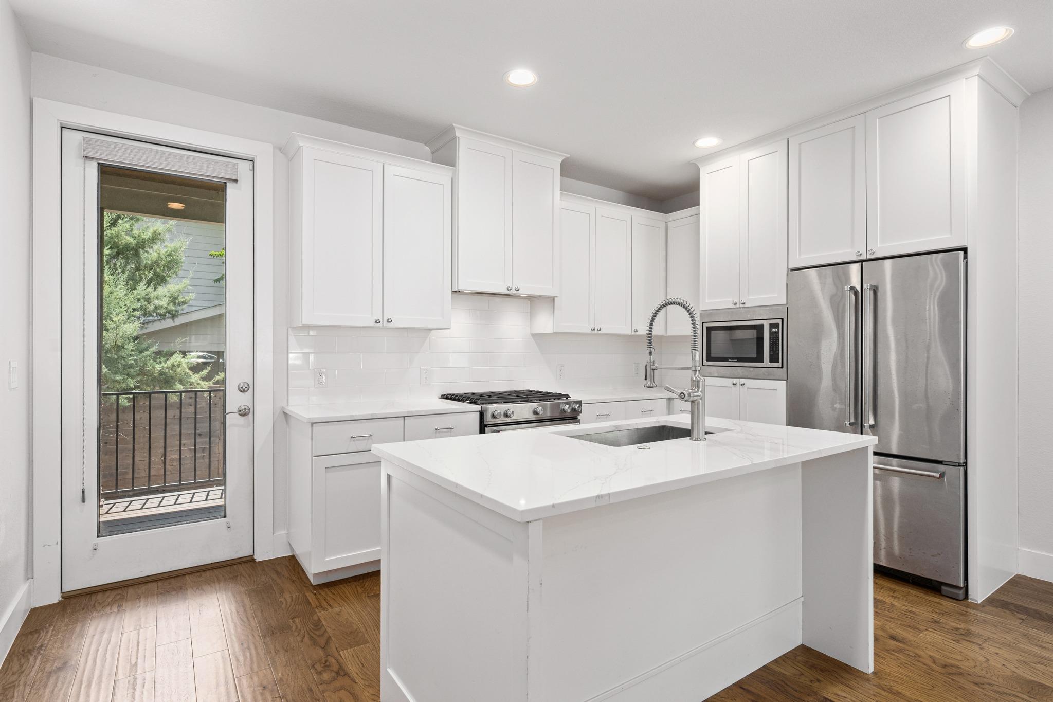 5511 Avenue G # 1