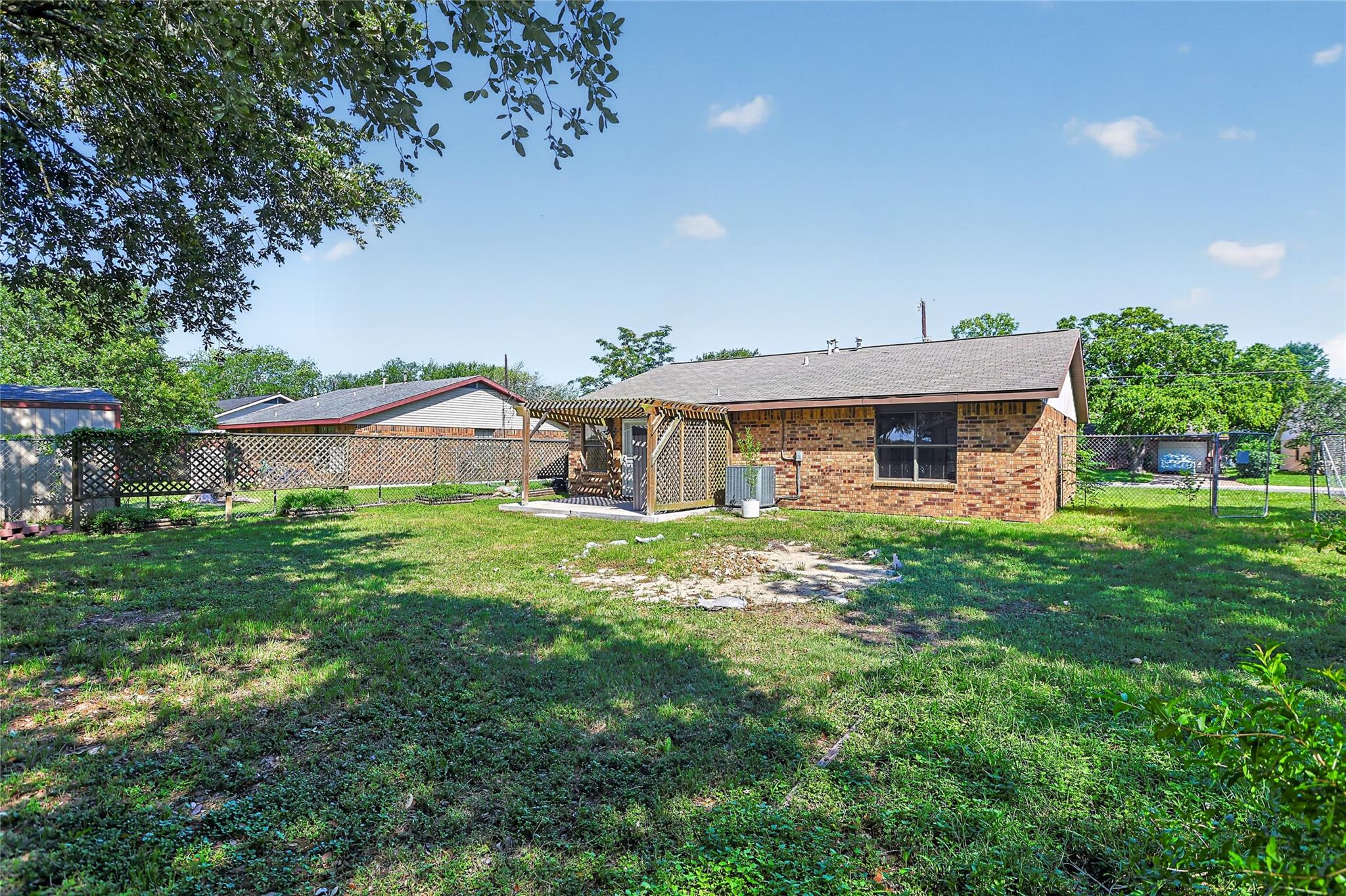 1308 Pendergrass ST