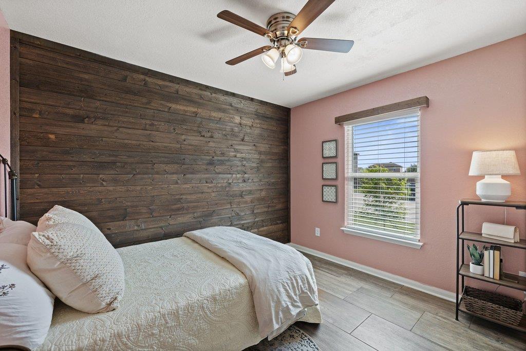 217 Farmer LN