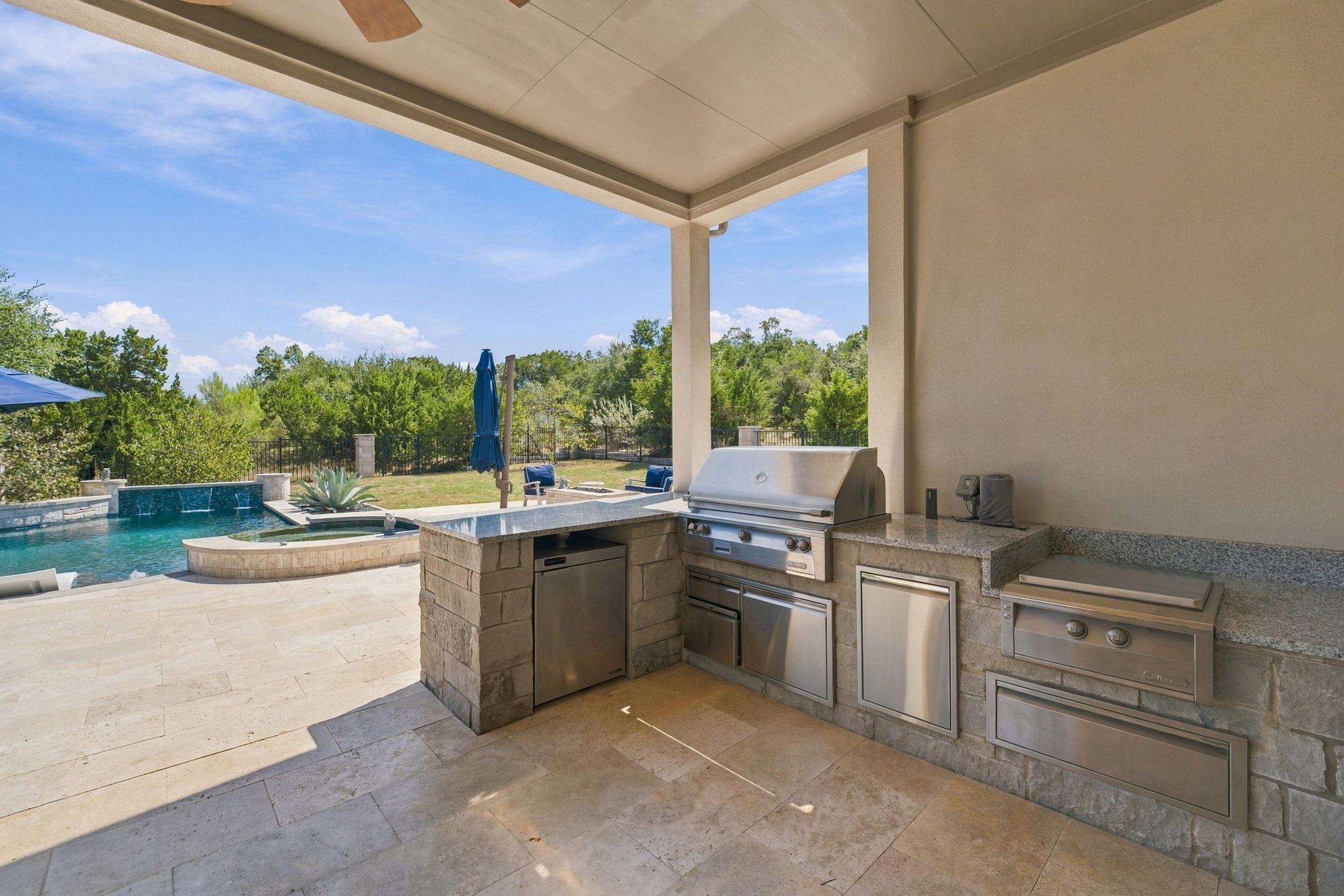 1108 Gato Del Sol Ave