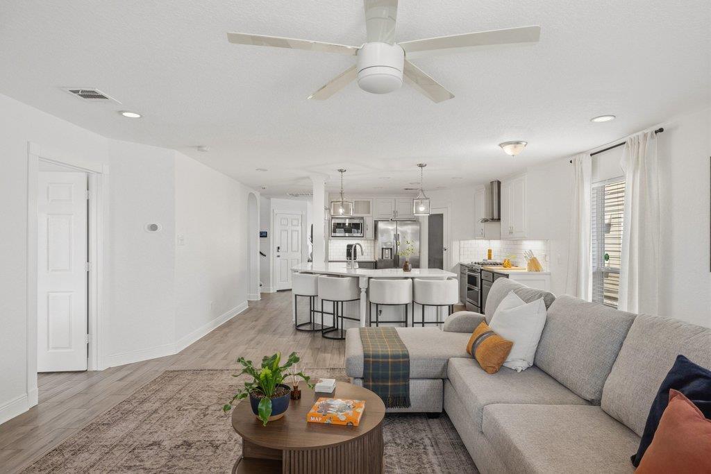 4917 Lexington Meadow LN