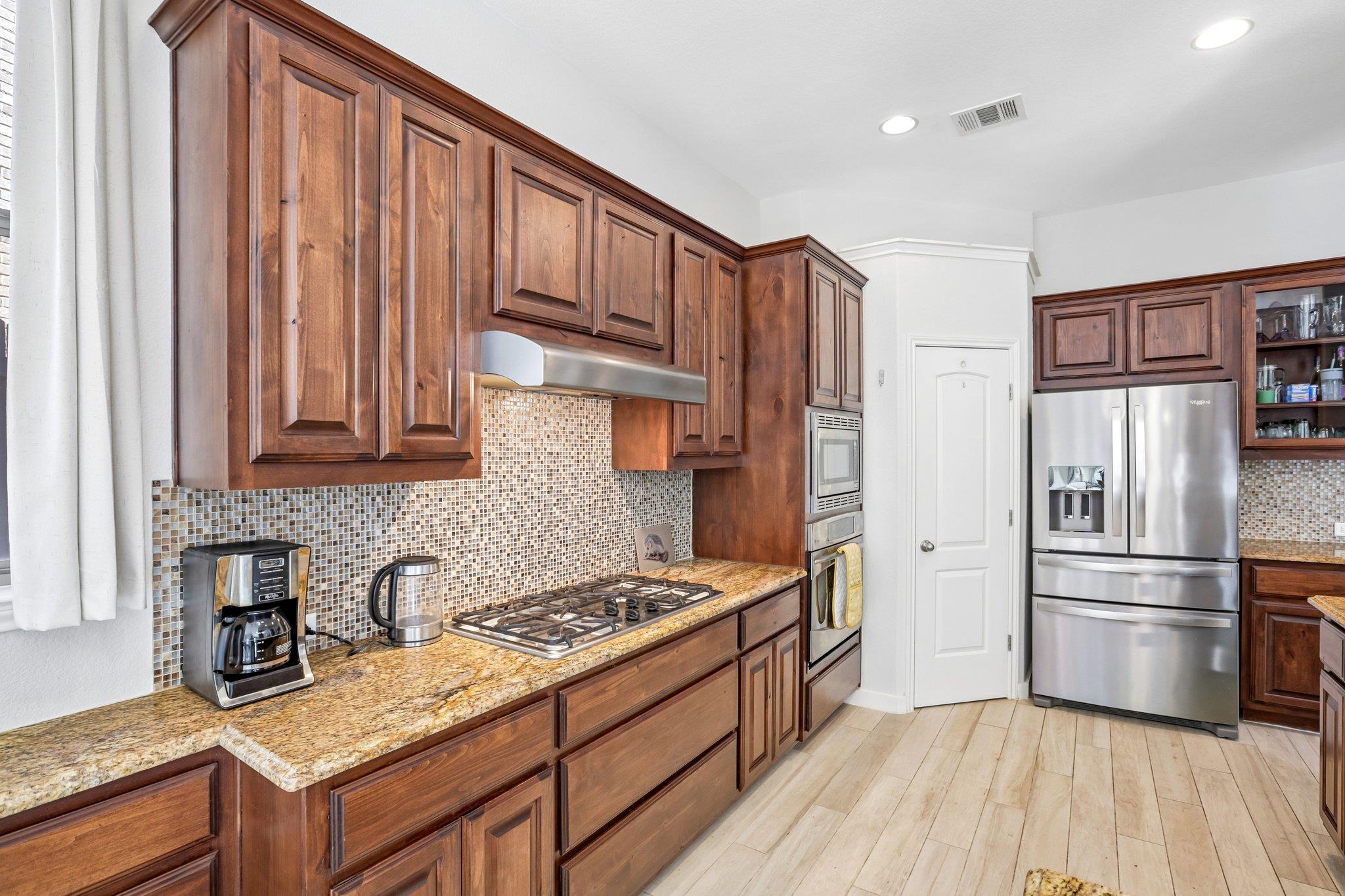 12213 Montclair BND