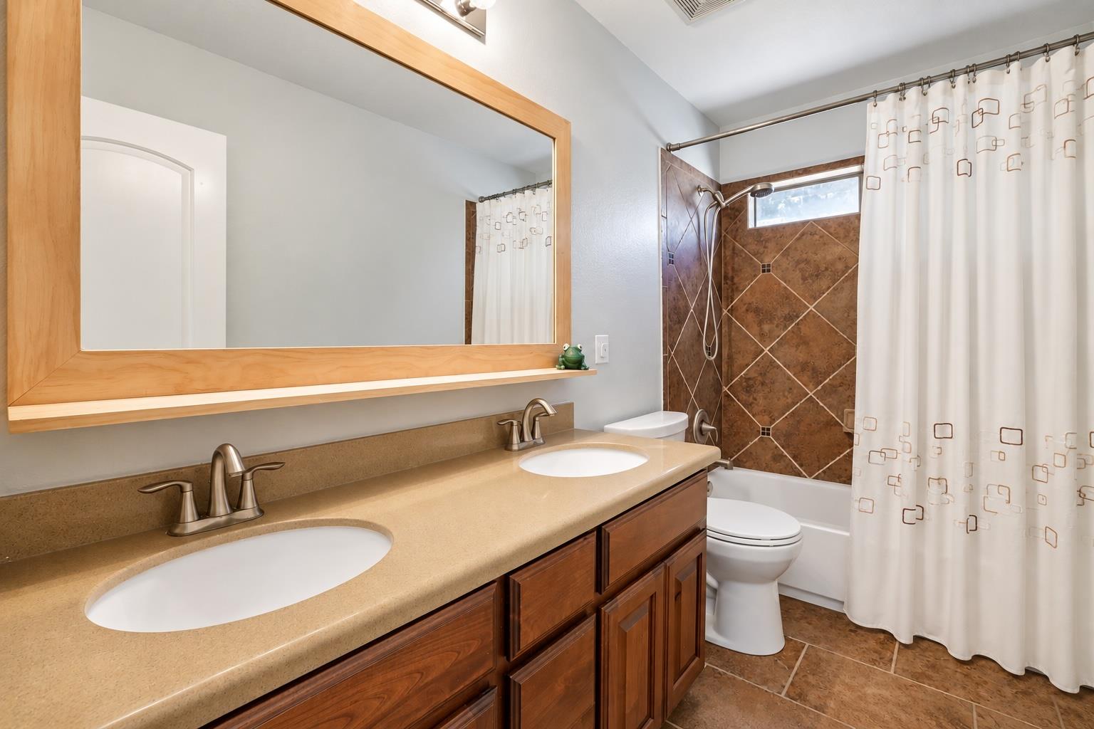 12213 Montclair BND