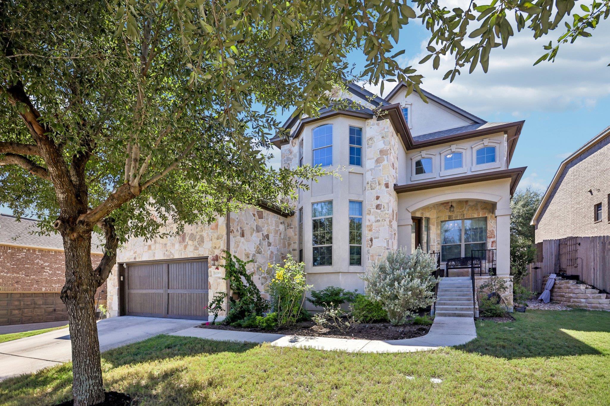 12213 Montclair BND