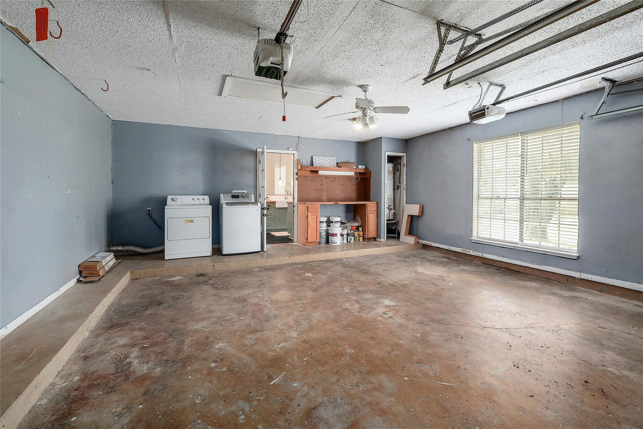 2106 Brandywine LN