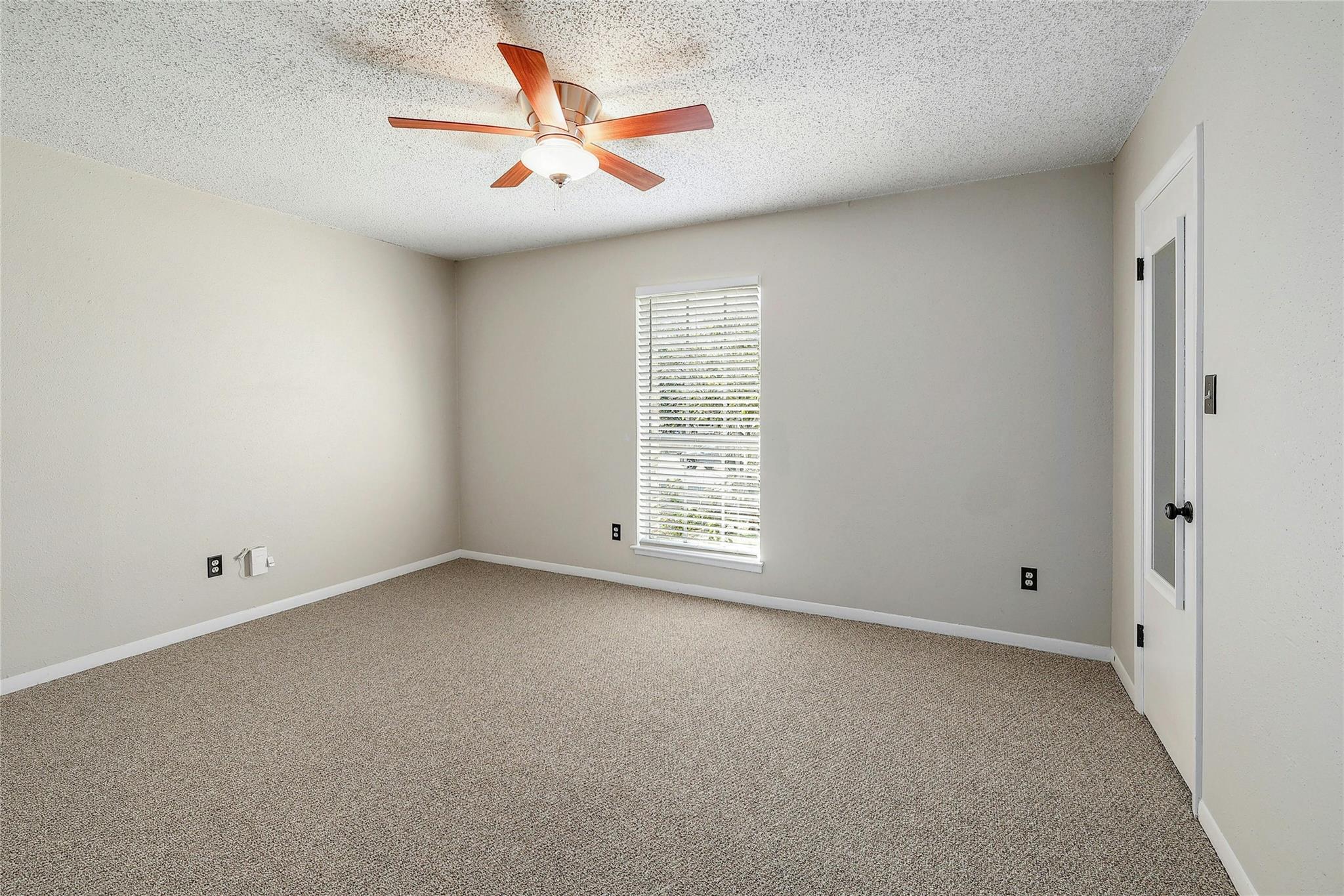 2106 Brandywine LN