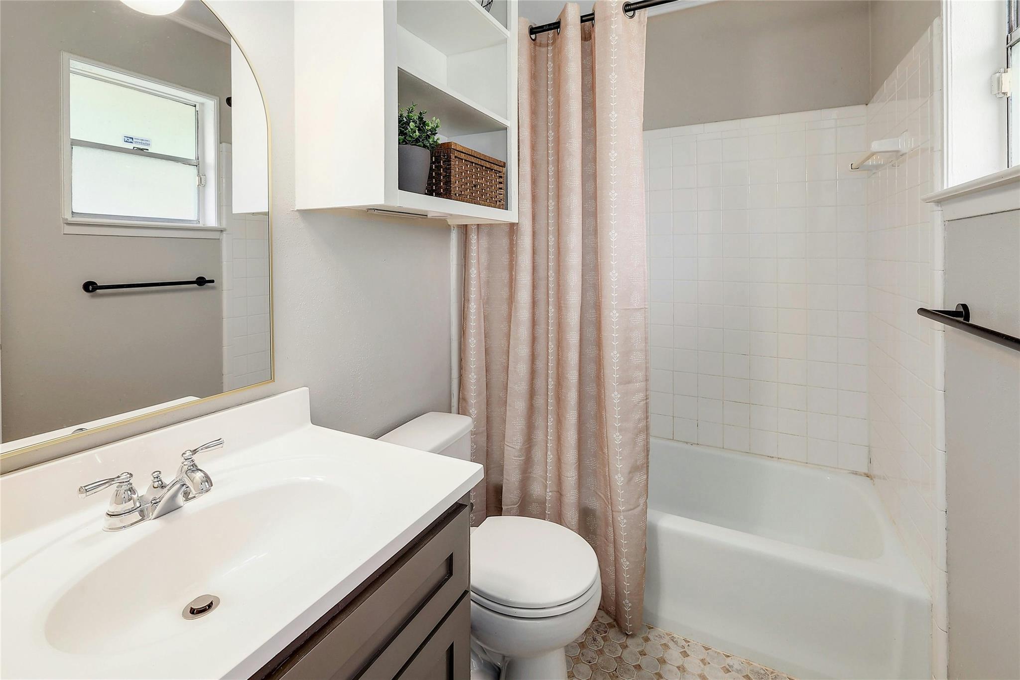 2106 Brandywine LN