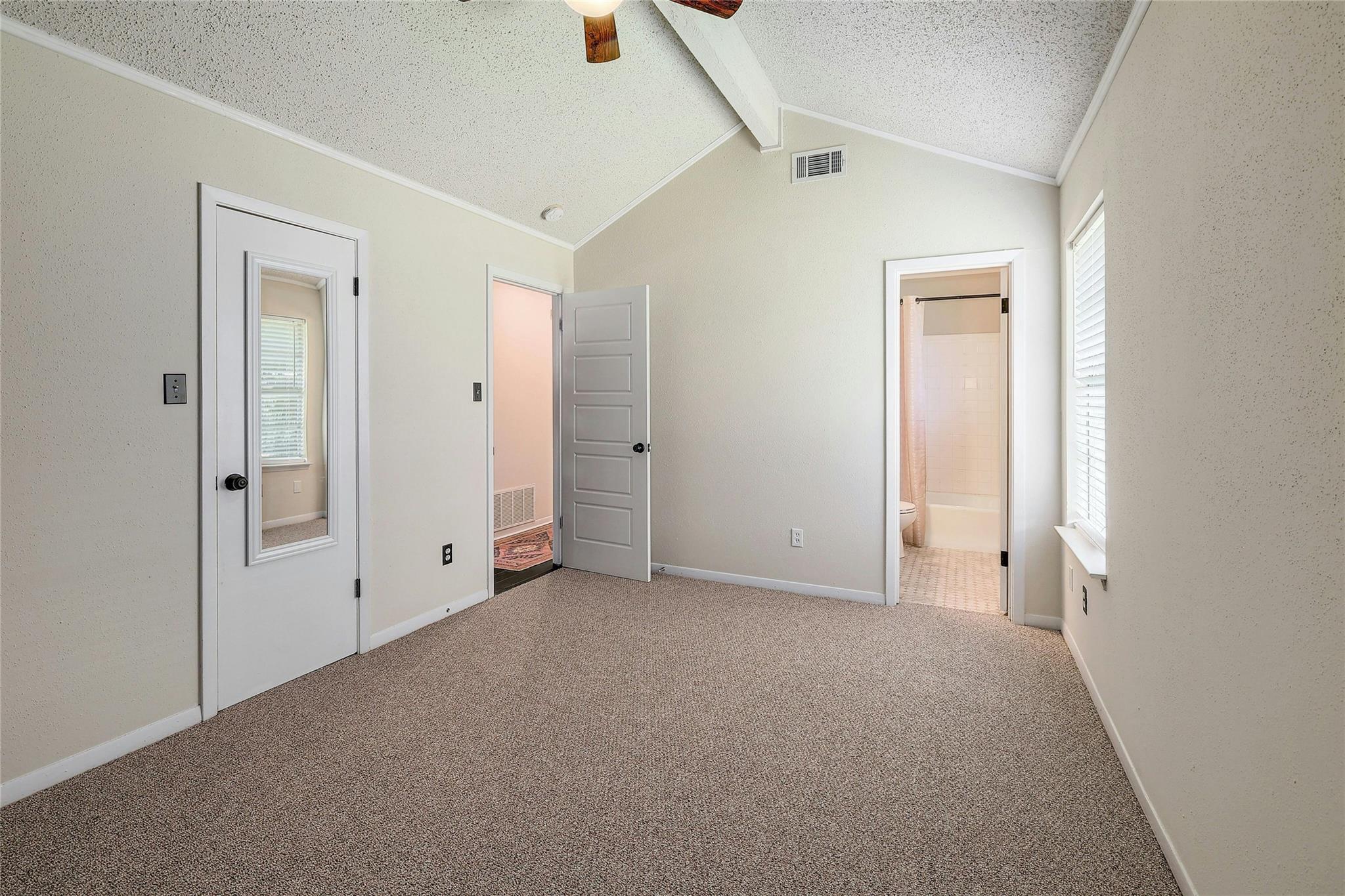 2106 Brandywine LN
