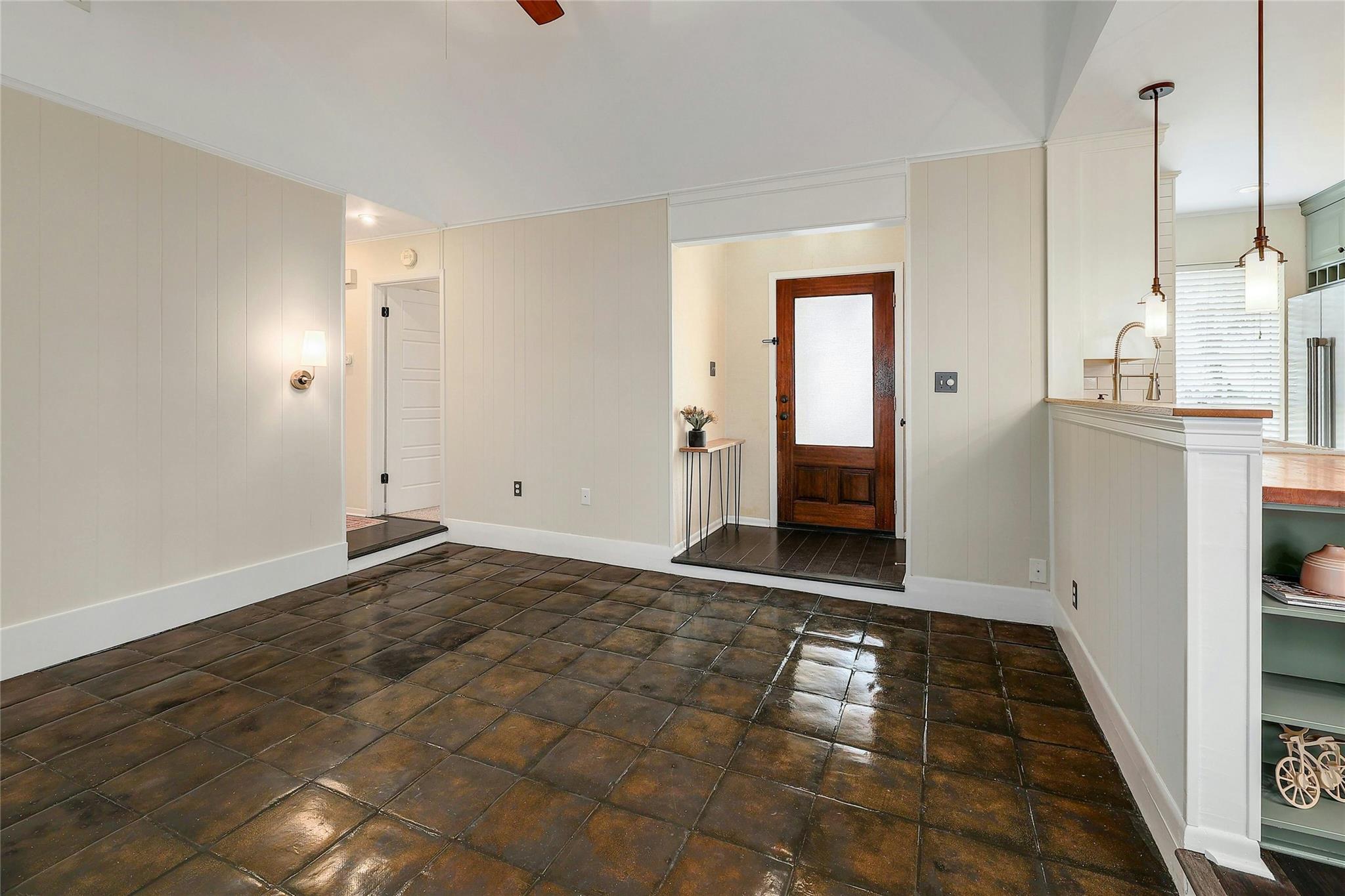 2106 Brandywine LN