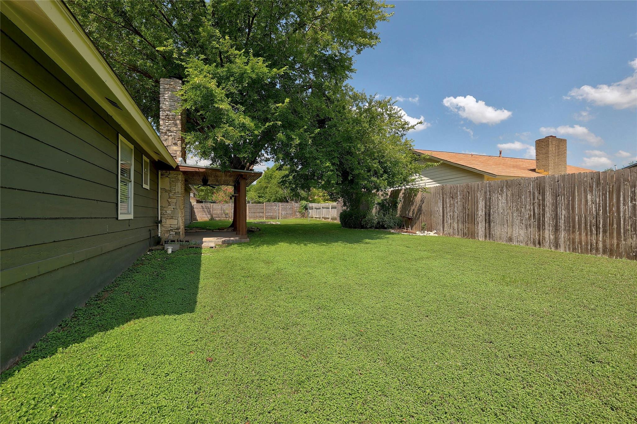 2106 Brandywine LN
