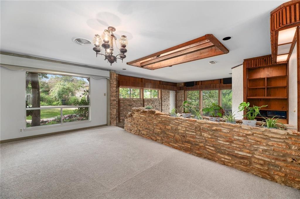 610 Lancelot WAY