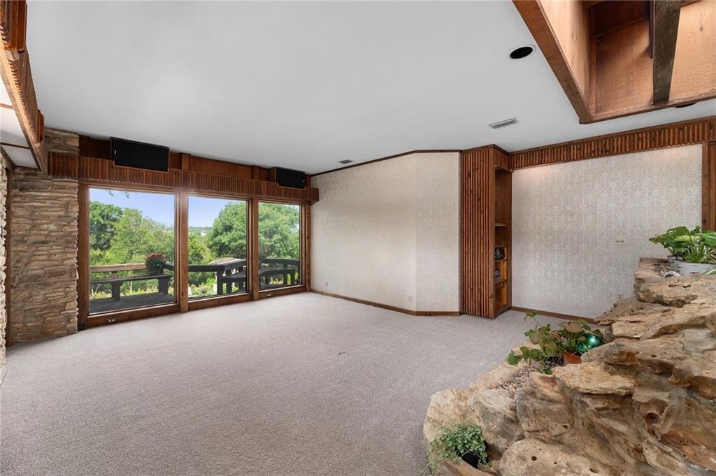 610 Lancelot WAY