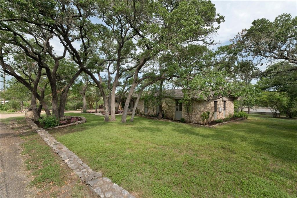 610 Lancelot WAY