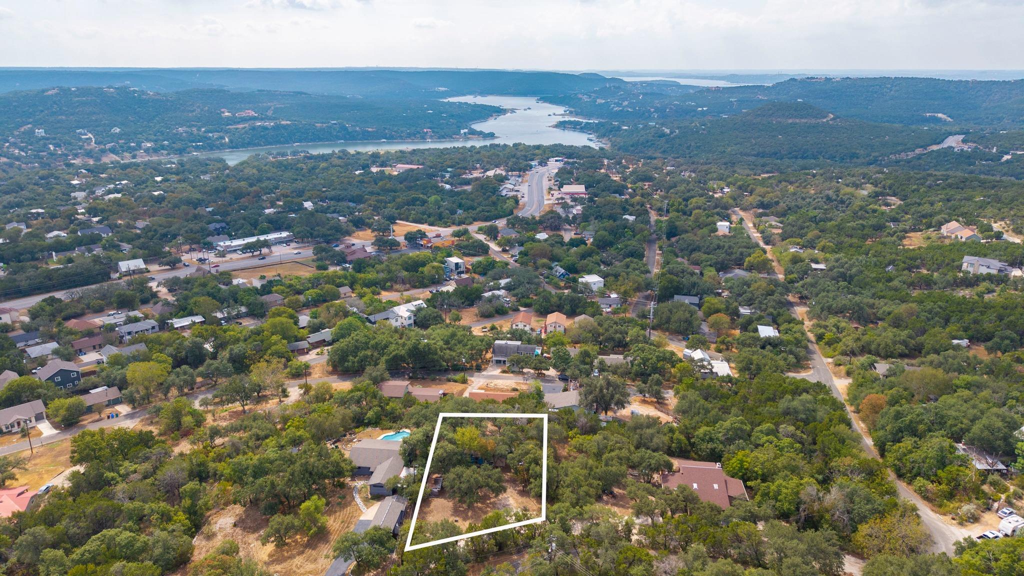11013 W Lakeview DR