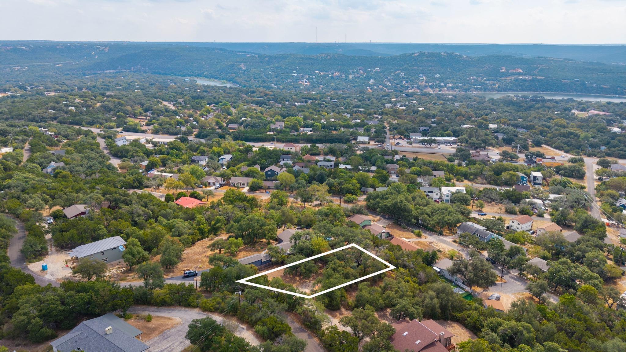 11013 W Lakeview DR