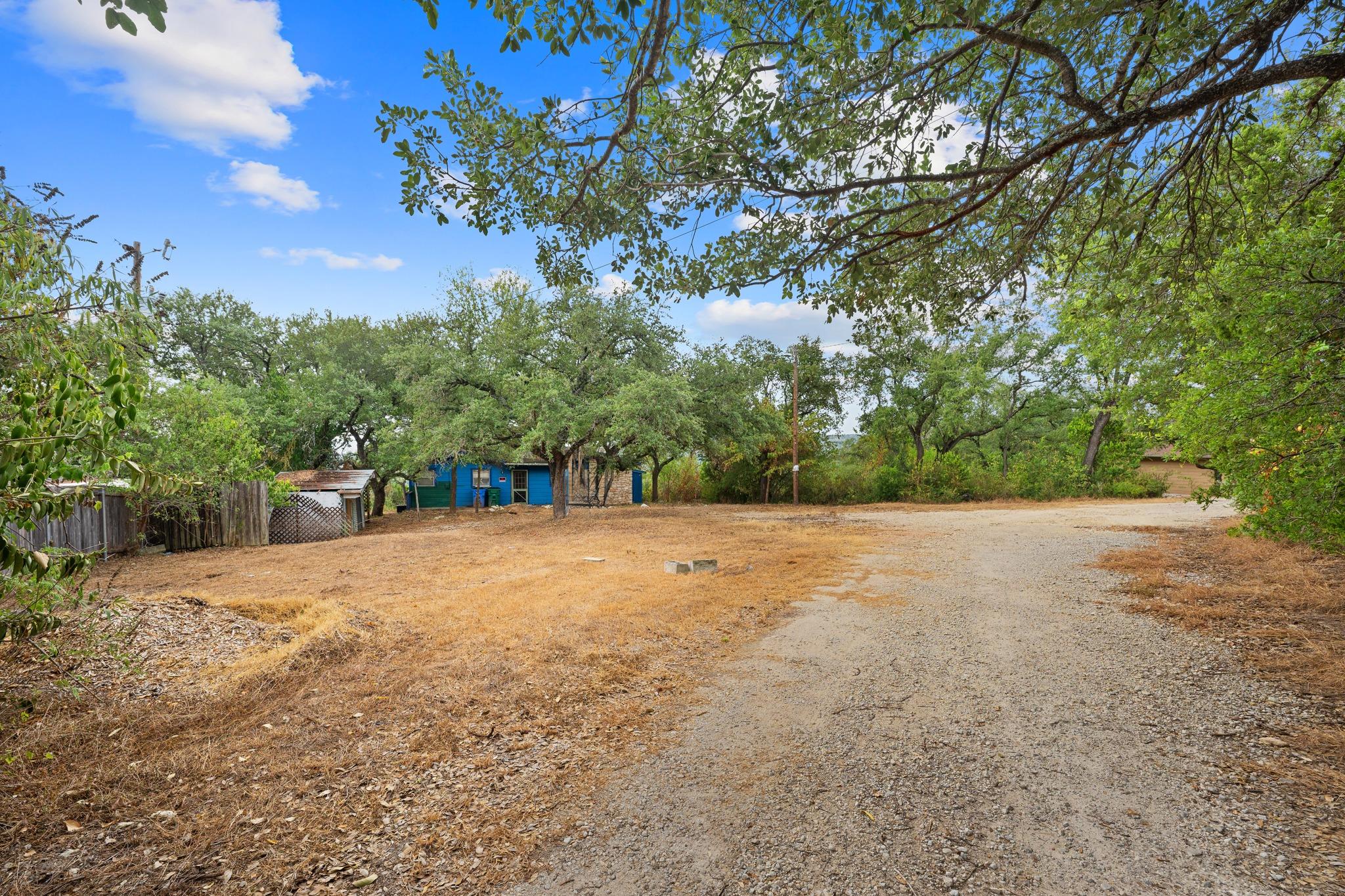 11013 W Lakeview DR