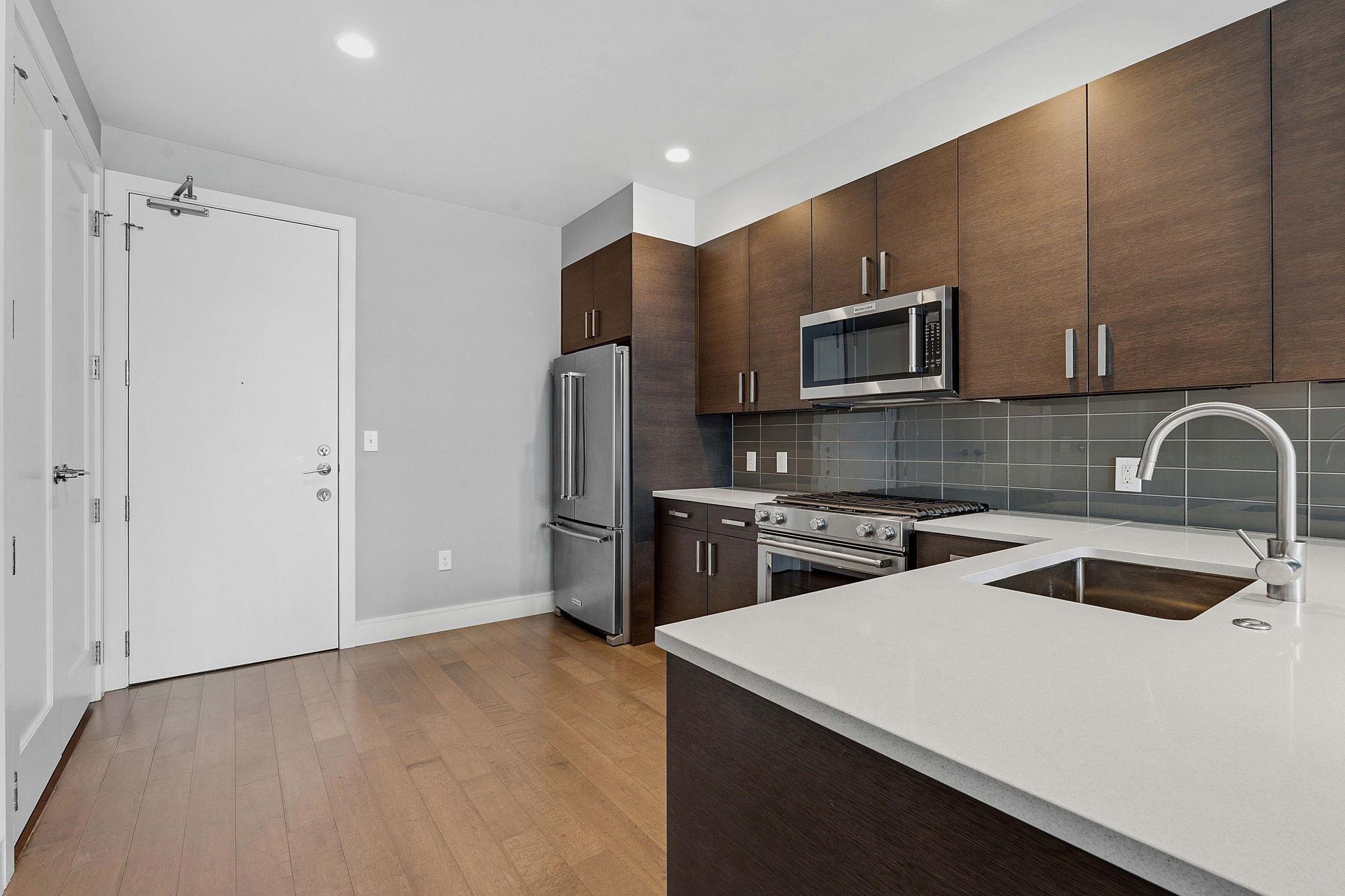 222 West Ave # 2207