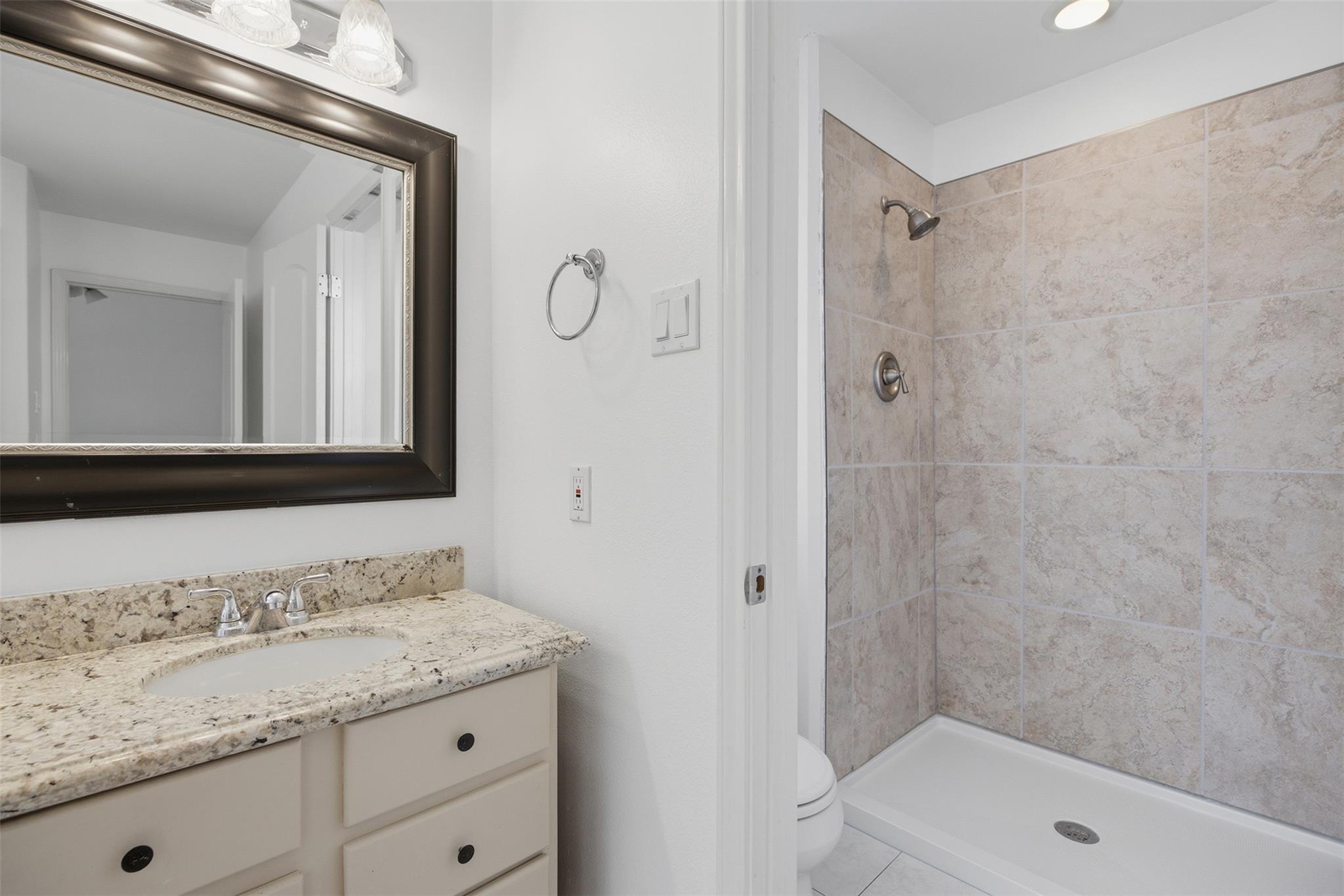 703 Post Oak CIR