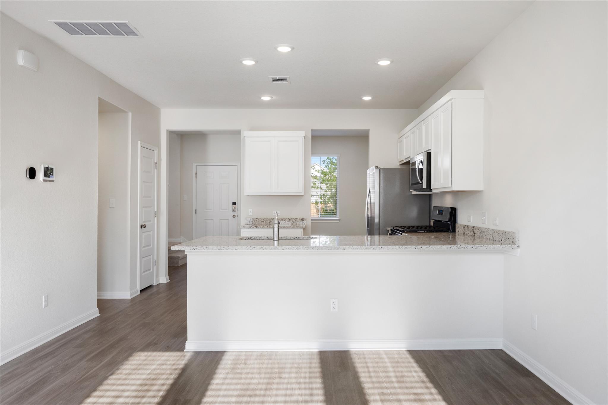 2412 Jack Nora WAY