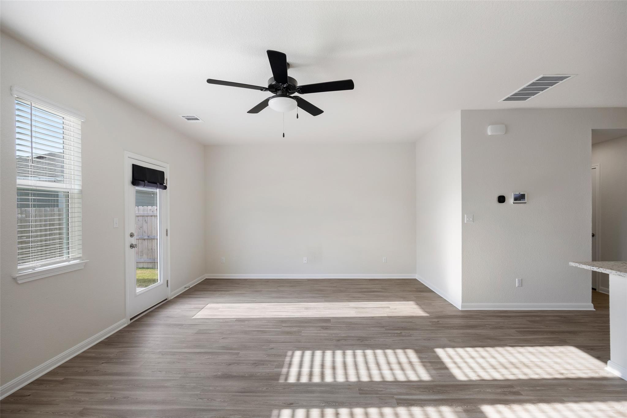 2412 Jack Nora WAY