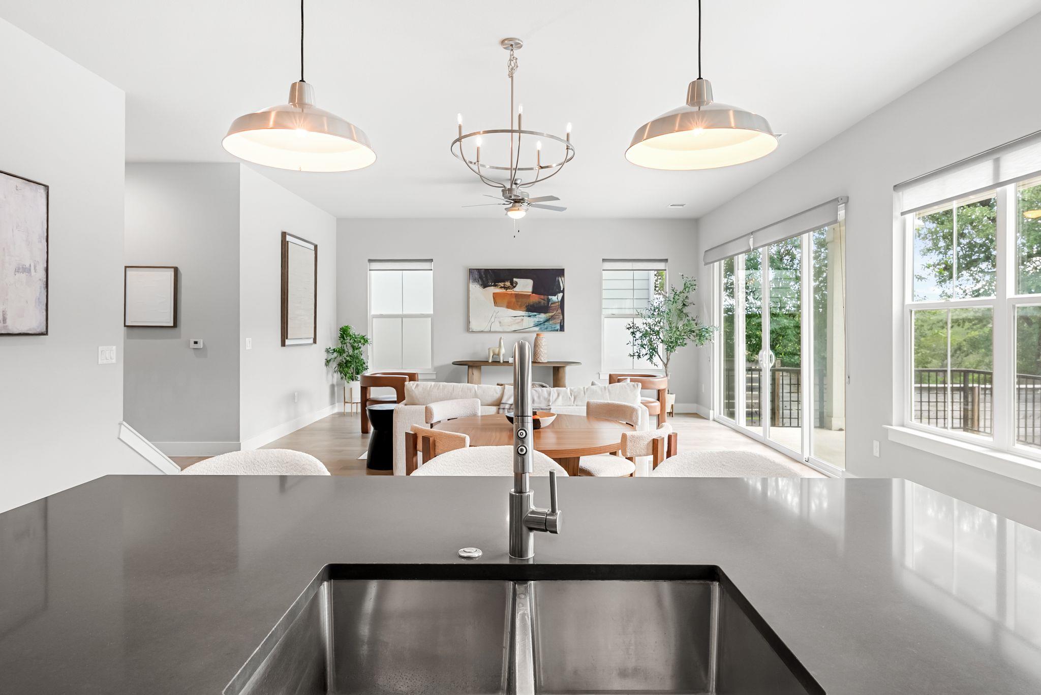 7911 Ryans WAY