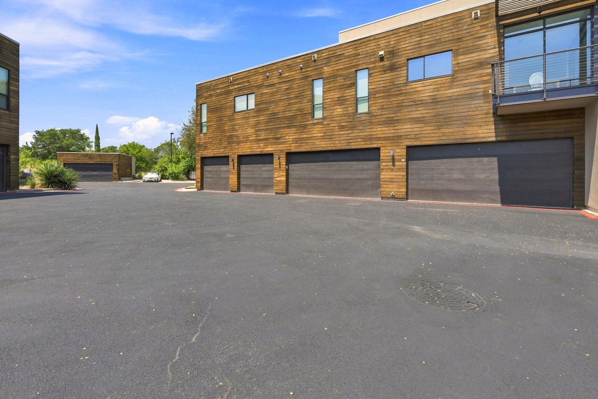 1101 Ivean Pearson RD # C207