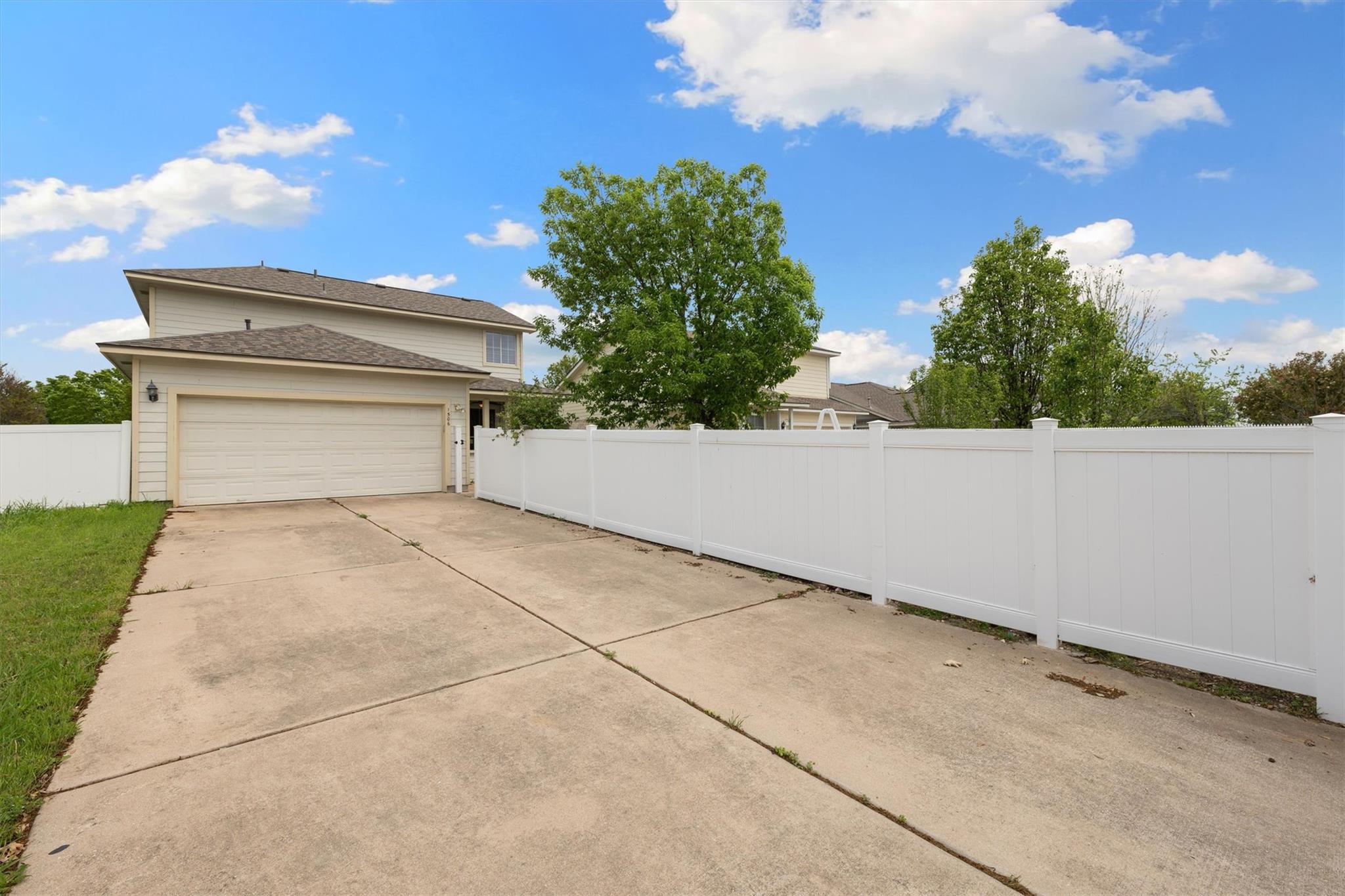 1506 Wild Basin LN
