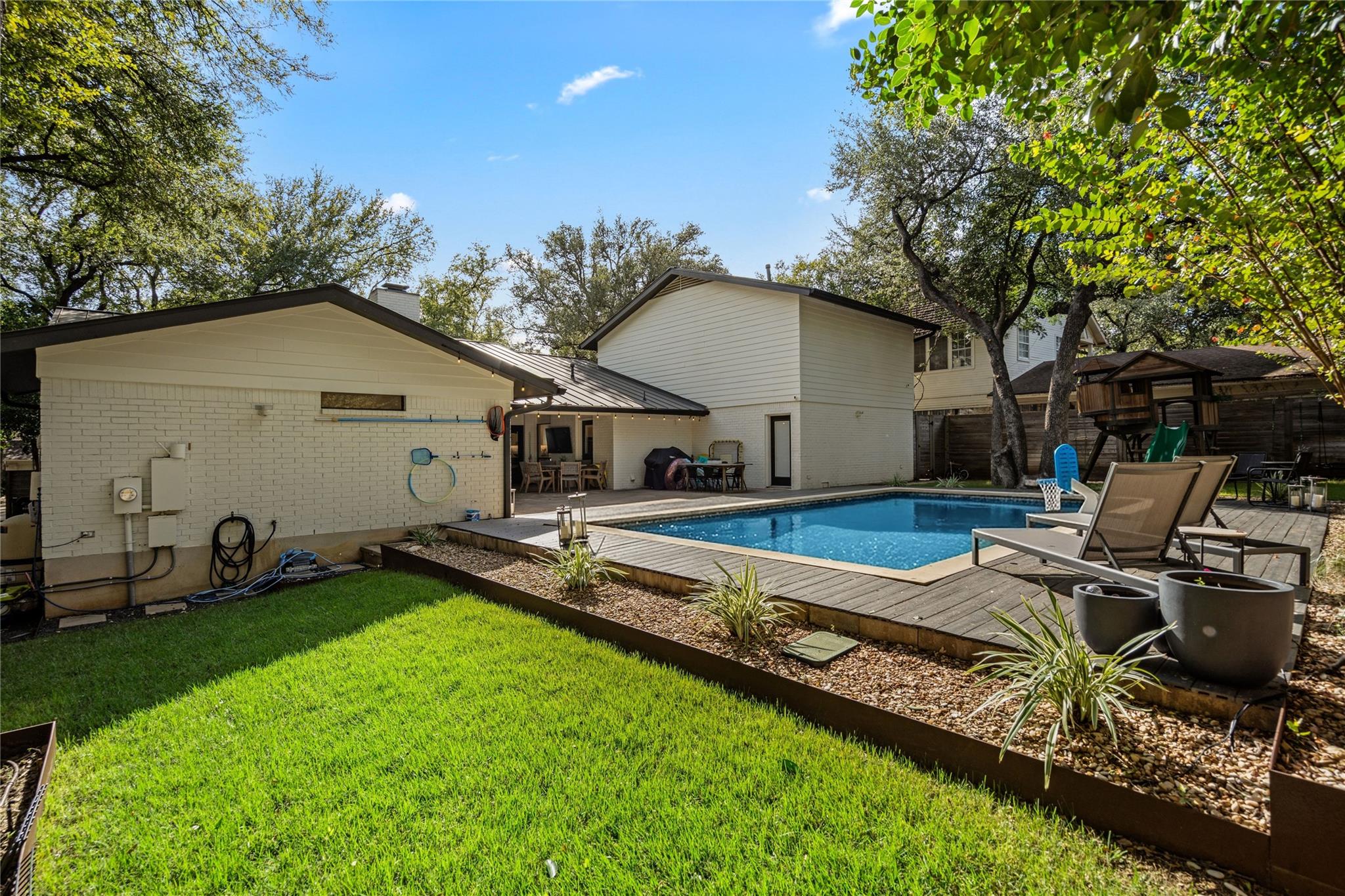 3104 Brightwood DR