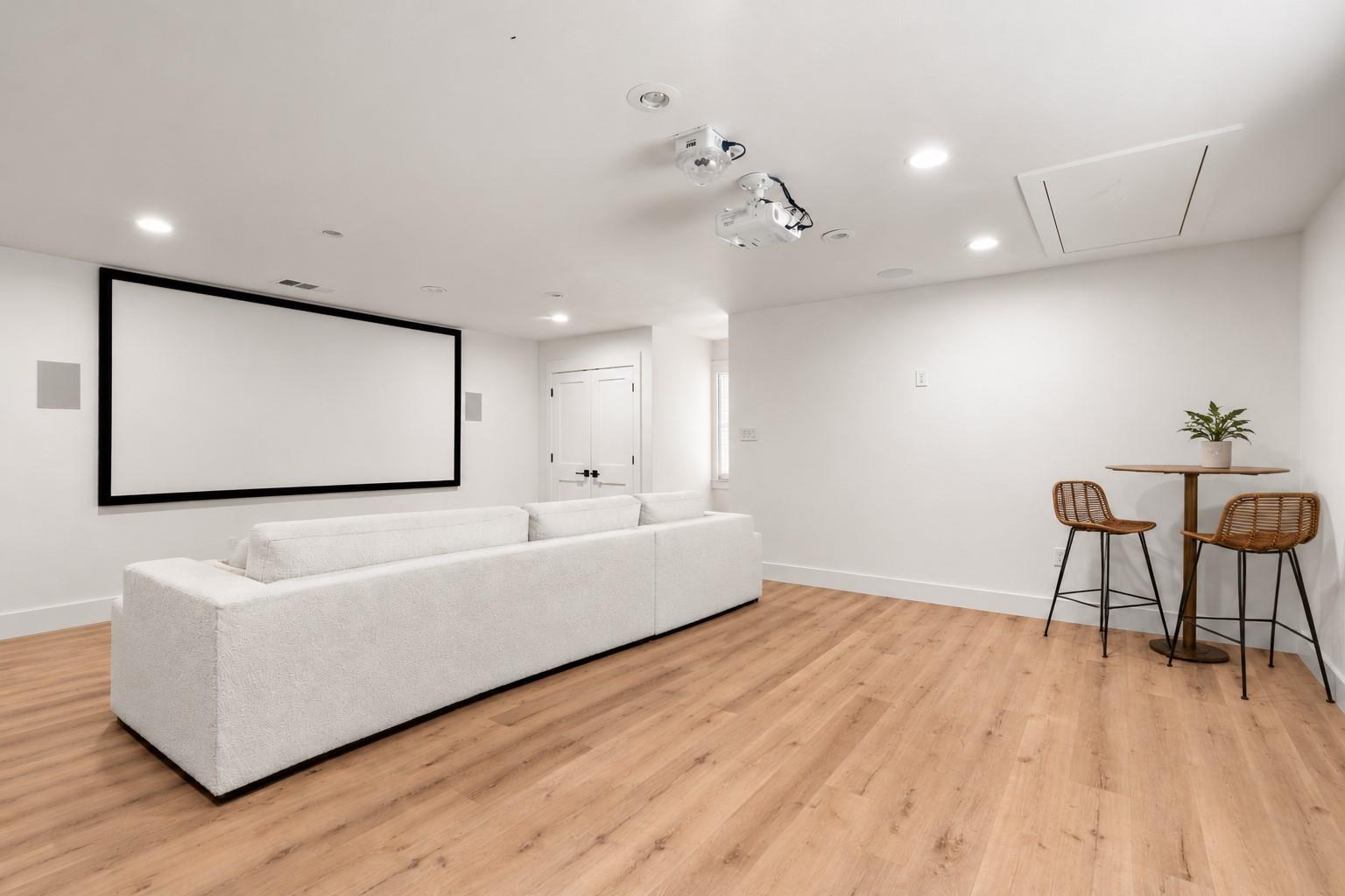3104 Brightwood DR