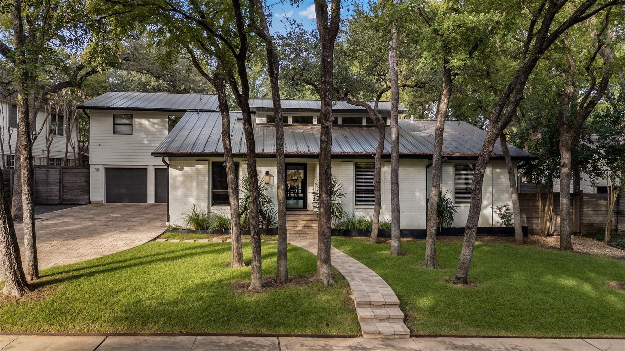 3104 Brightwood DR