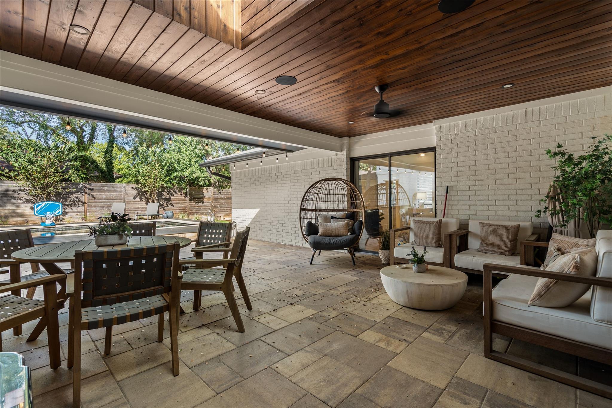 3104 Brightwood DR