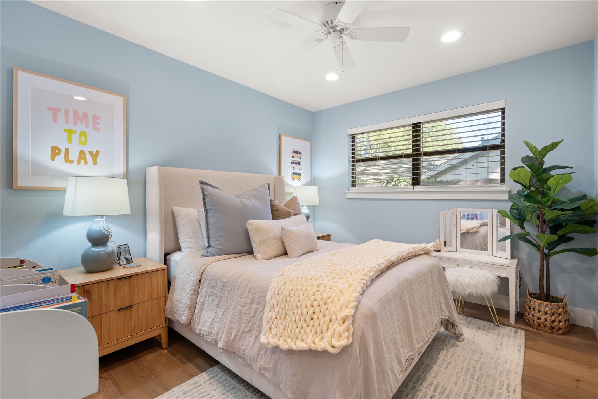 3104 Brightwood DR