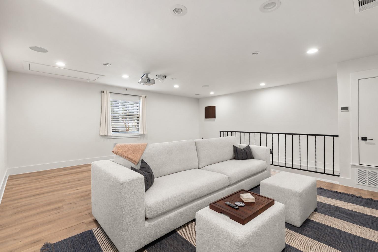 3104 Brightwood DR