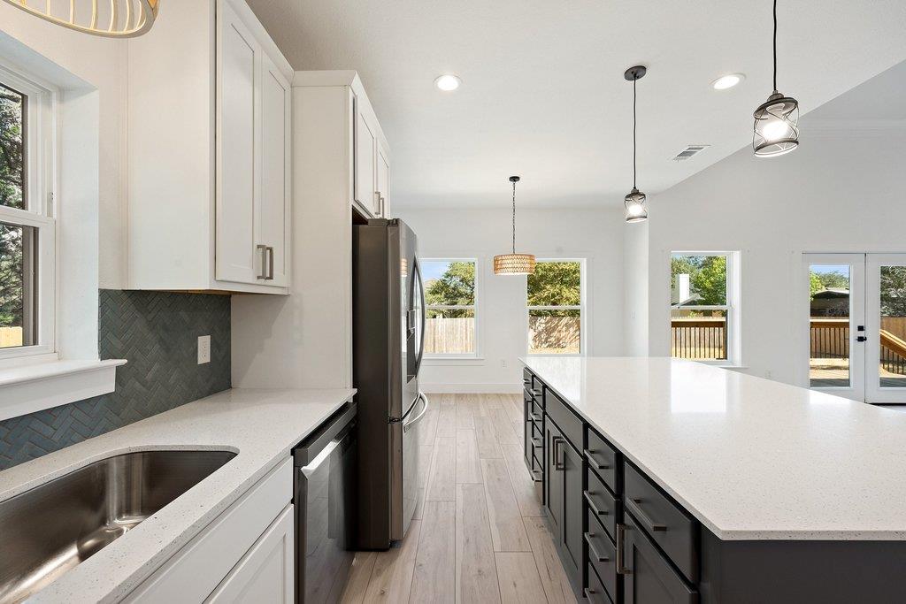 4 Dalewood DR