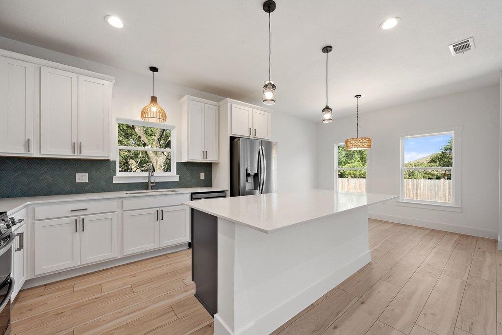 4 Dalewood DR