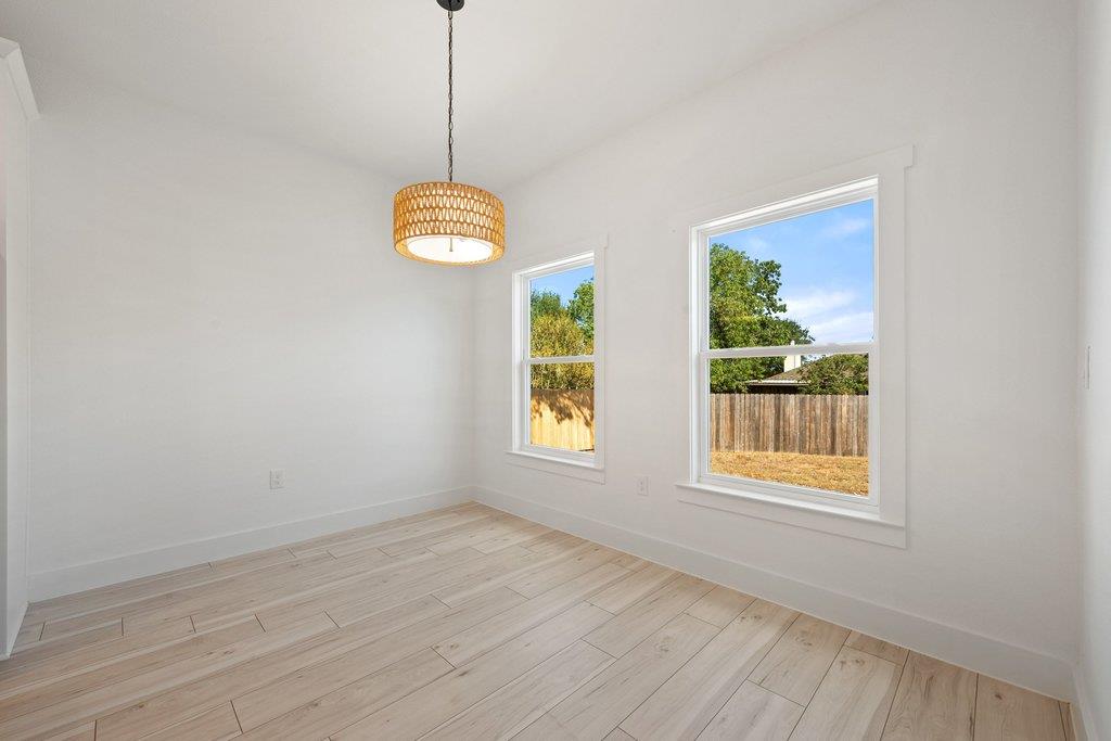 4 Dalewood DR