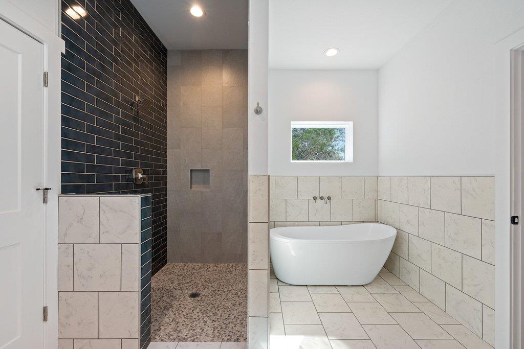4 Dalewood DR