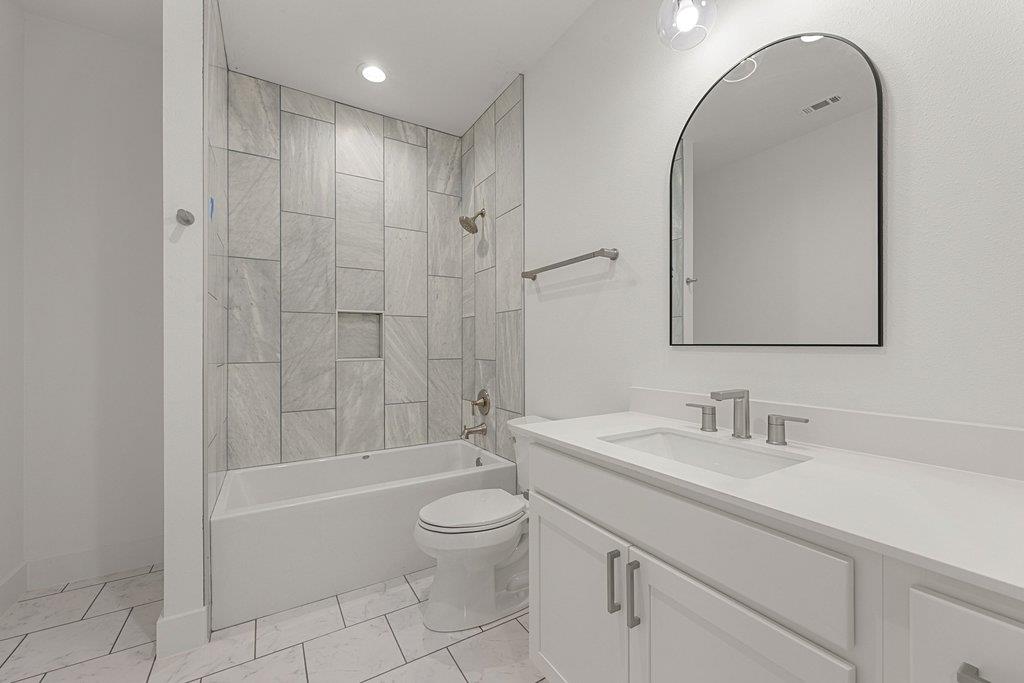 4 Dalewood DR