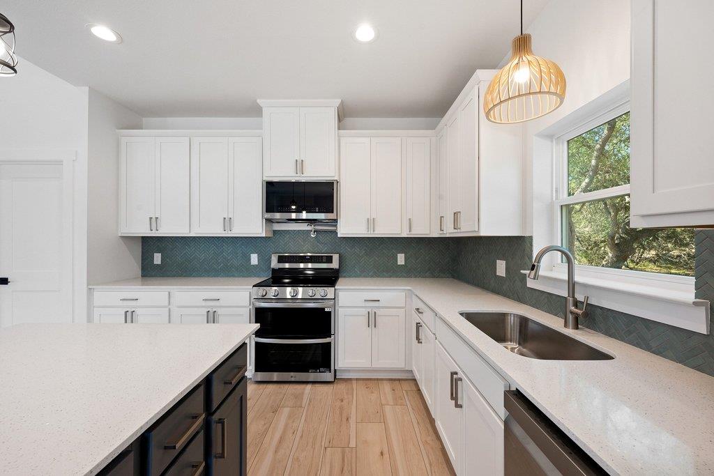 4 Dalewood DR