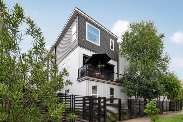 3500 Harmon Ave # 7