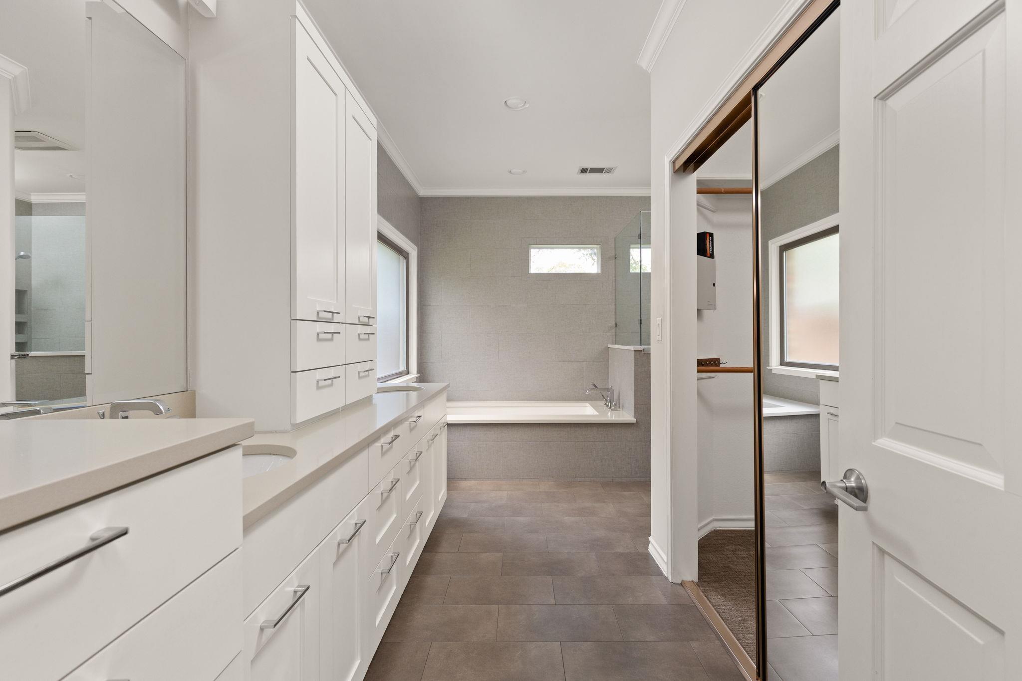 8903 Mission Creek CV
