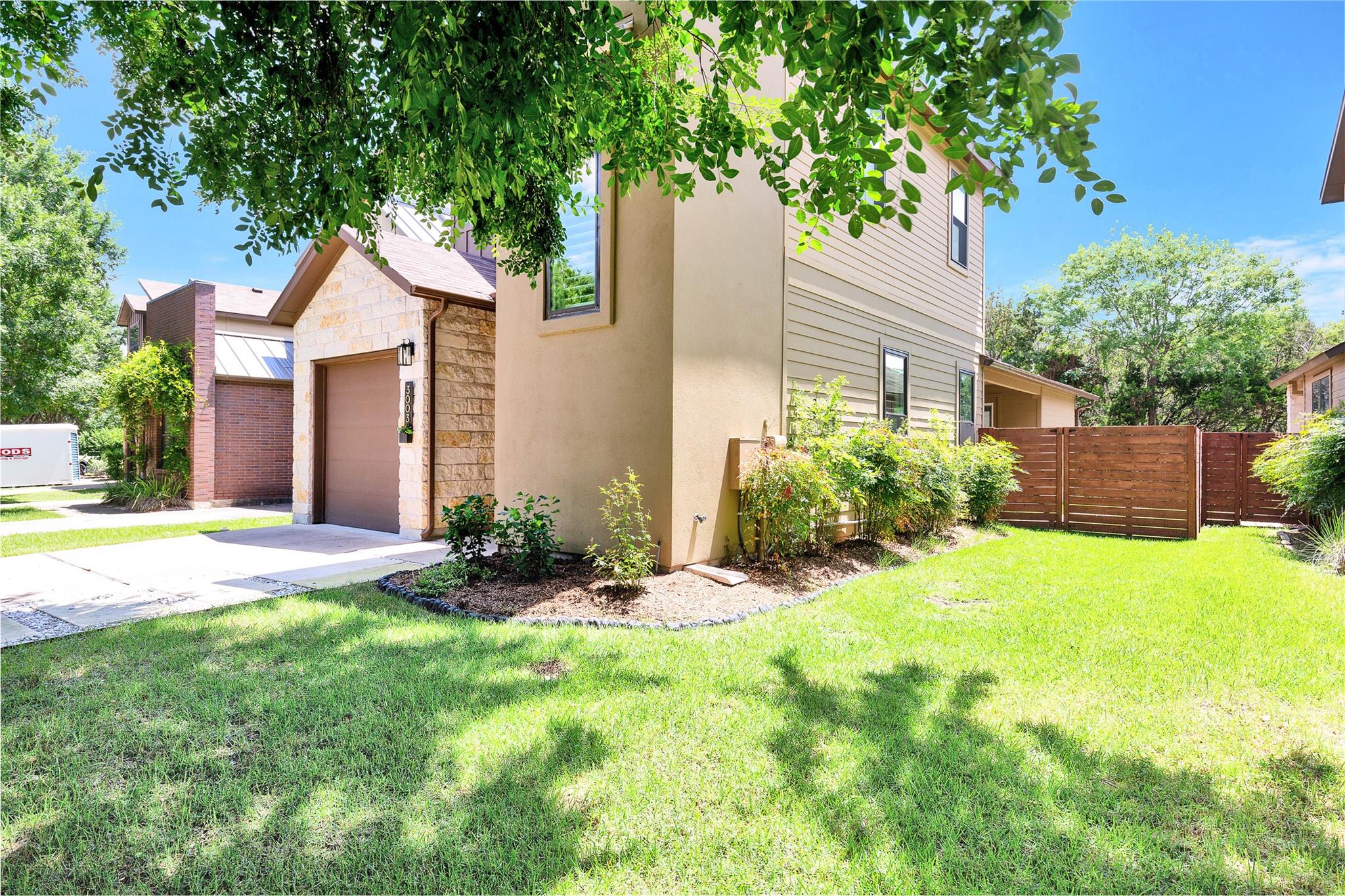 3003 Corbin LN