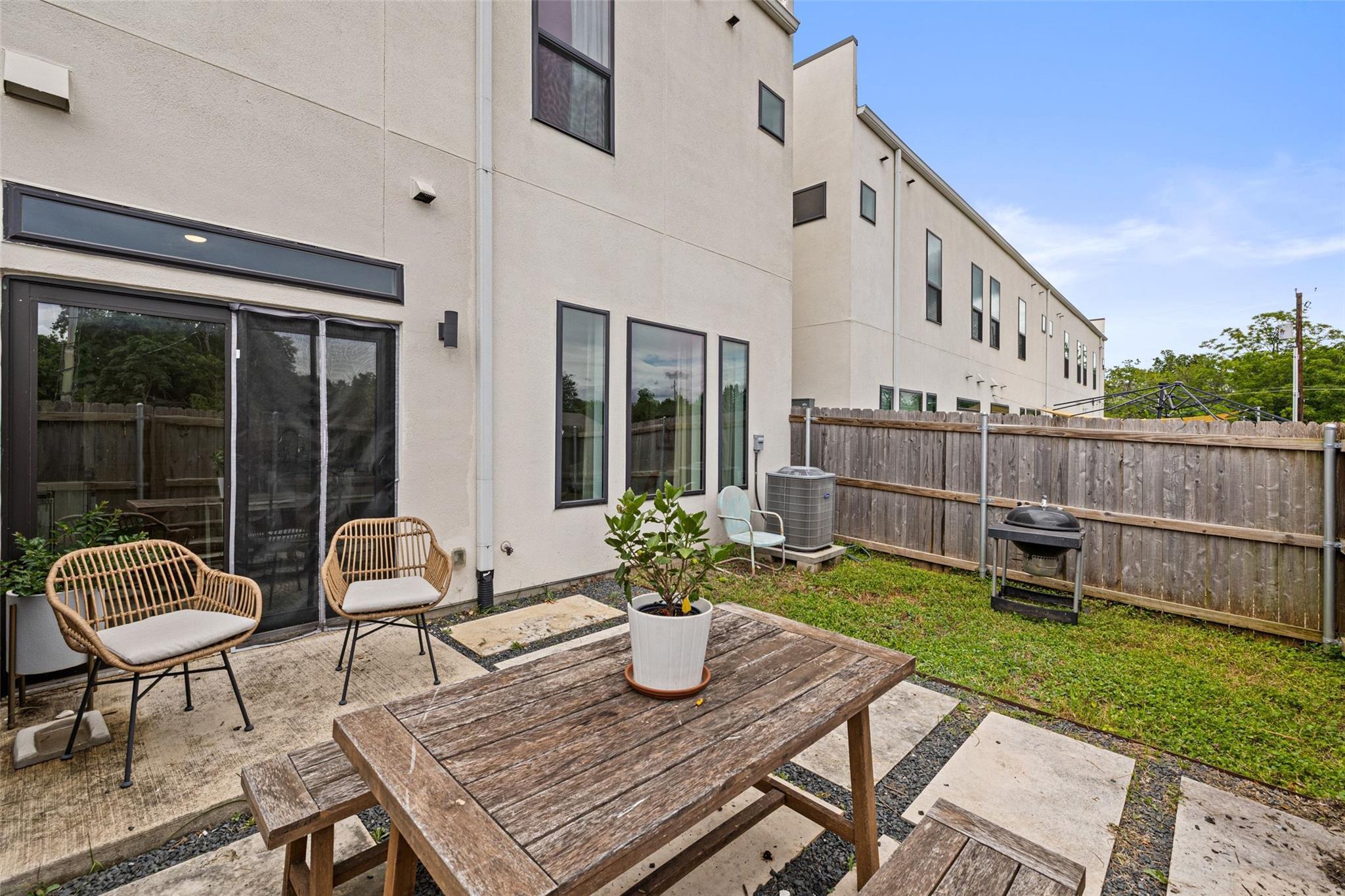 6409 Berkman DR # 6