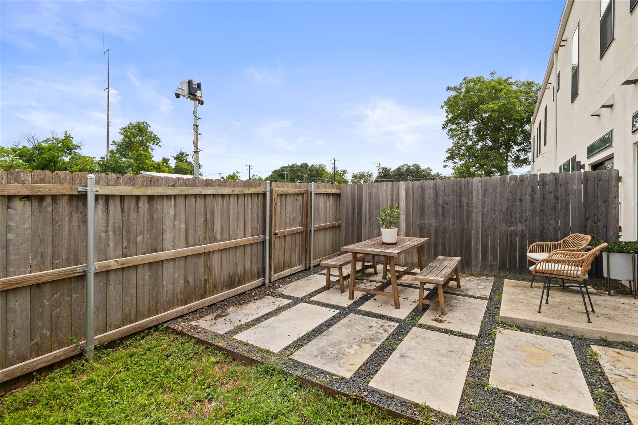 6409 Berkman DR # 6